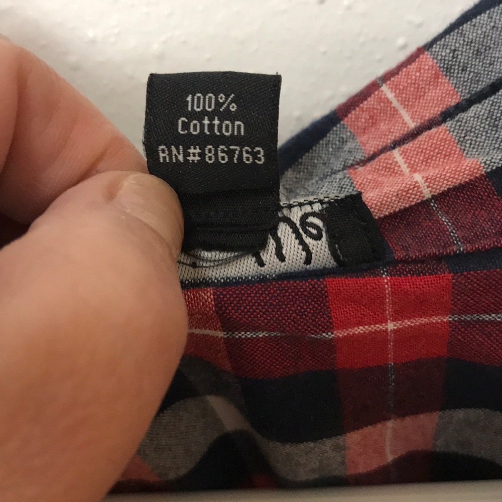 Fashion Web Plaid Button Down - Picture 4 of 6